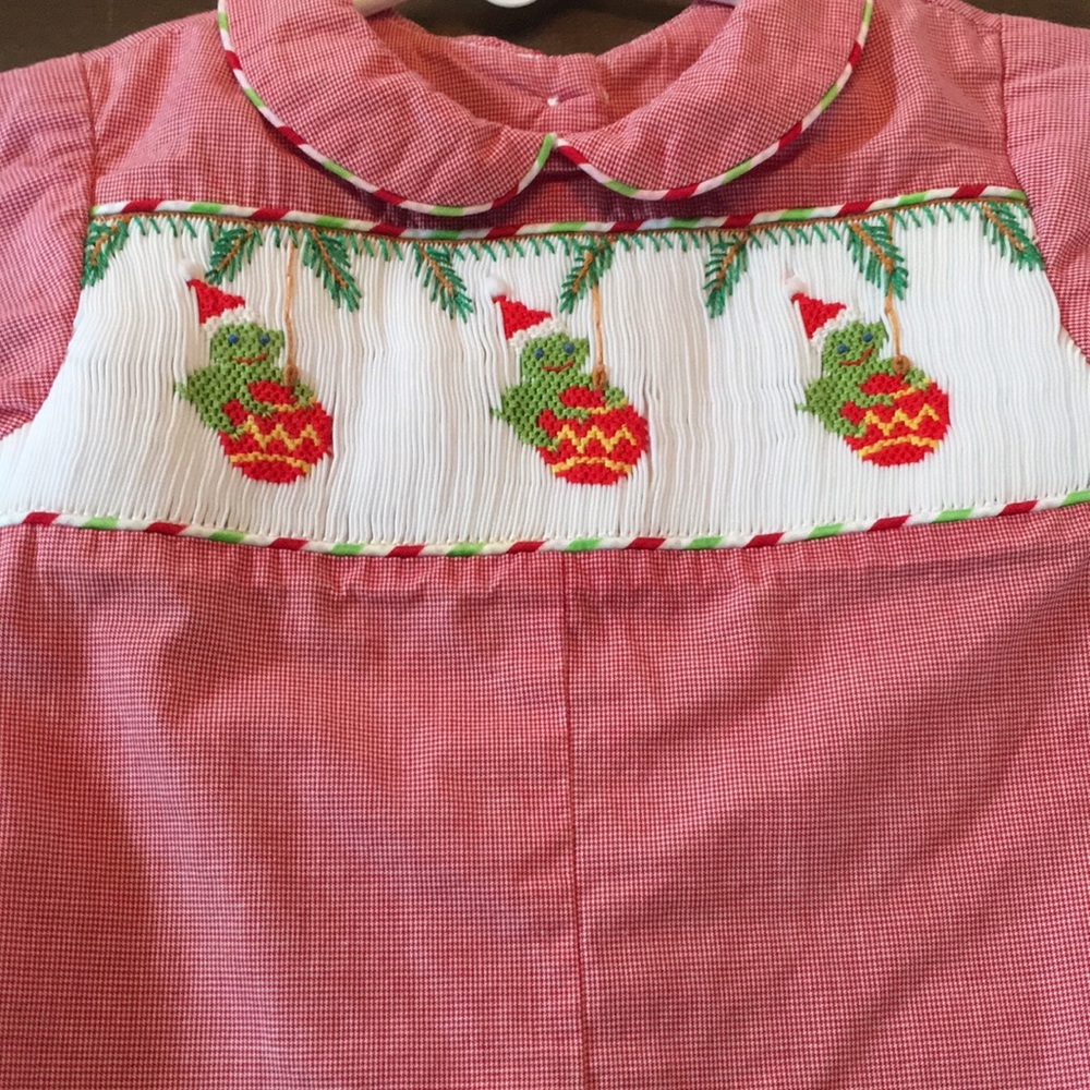 Beaux et Belles Smocked Christmas Jon Jon